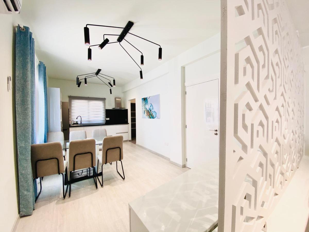 Sandy Bay Villa Ajía Nápa Kültér fotó