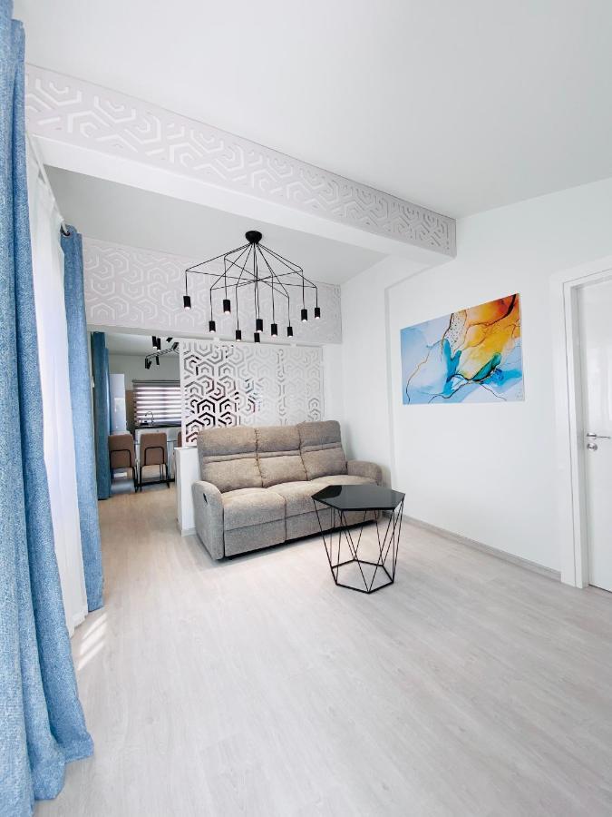 Sandy Bay Villa Ajía Nápa Kültér fotó