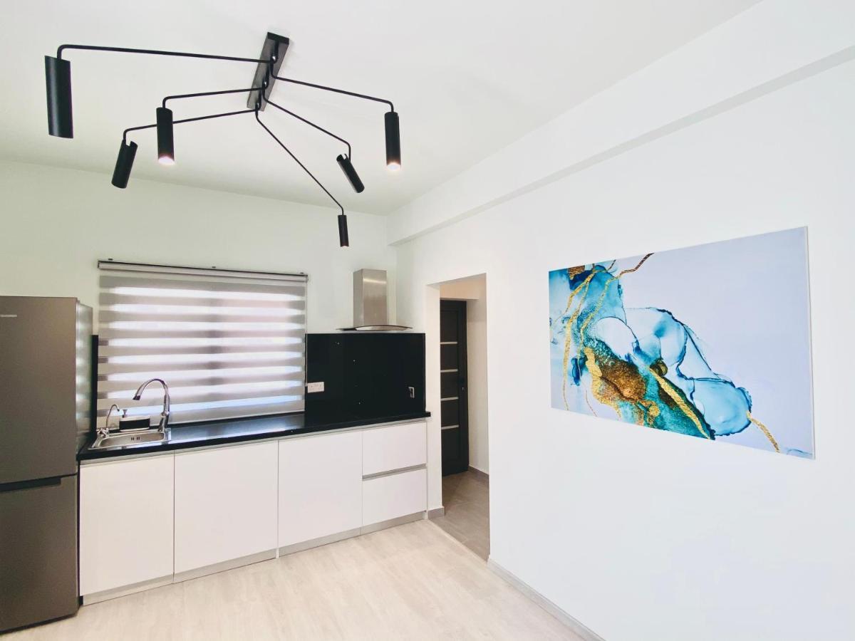 Sandy Bay Villa Ajía Nápa Kültér fotó